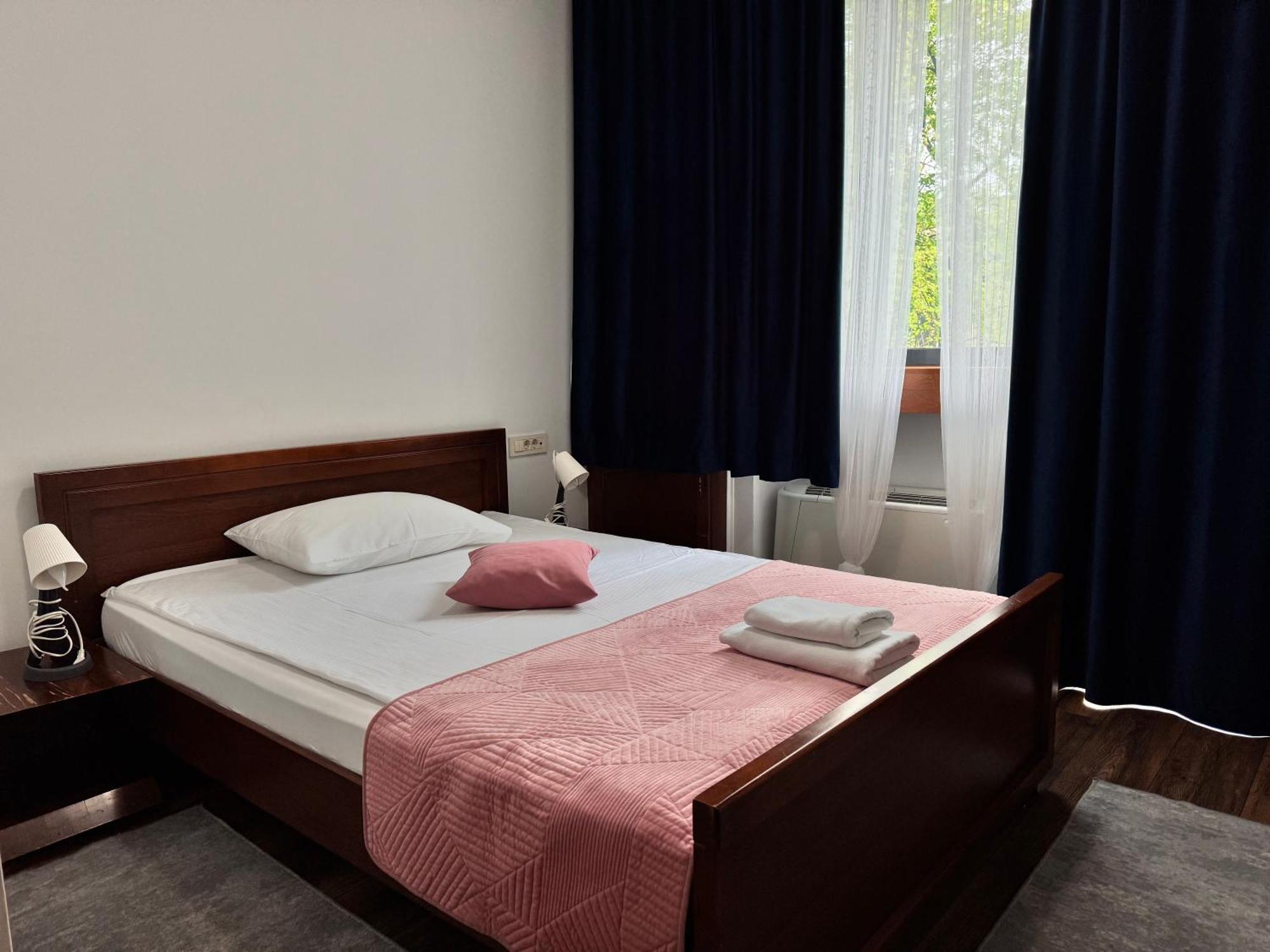 Hotel Paviljon Bihac Ngoại thất bức ảnh