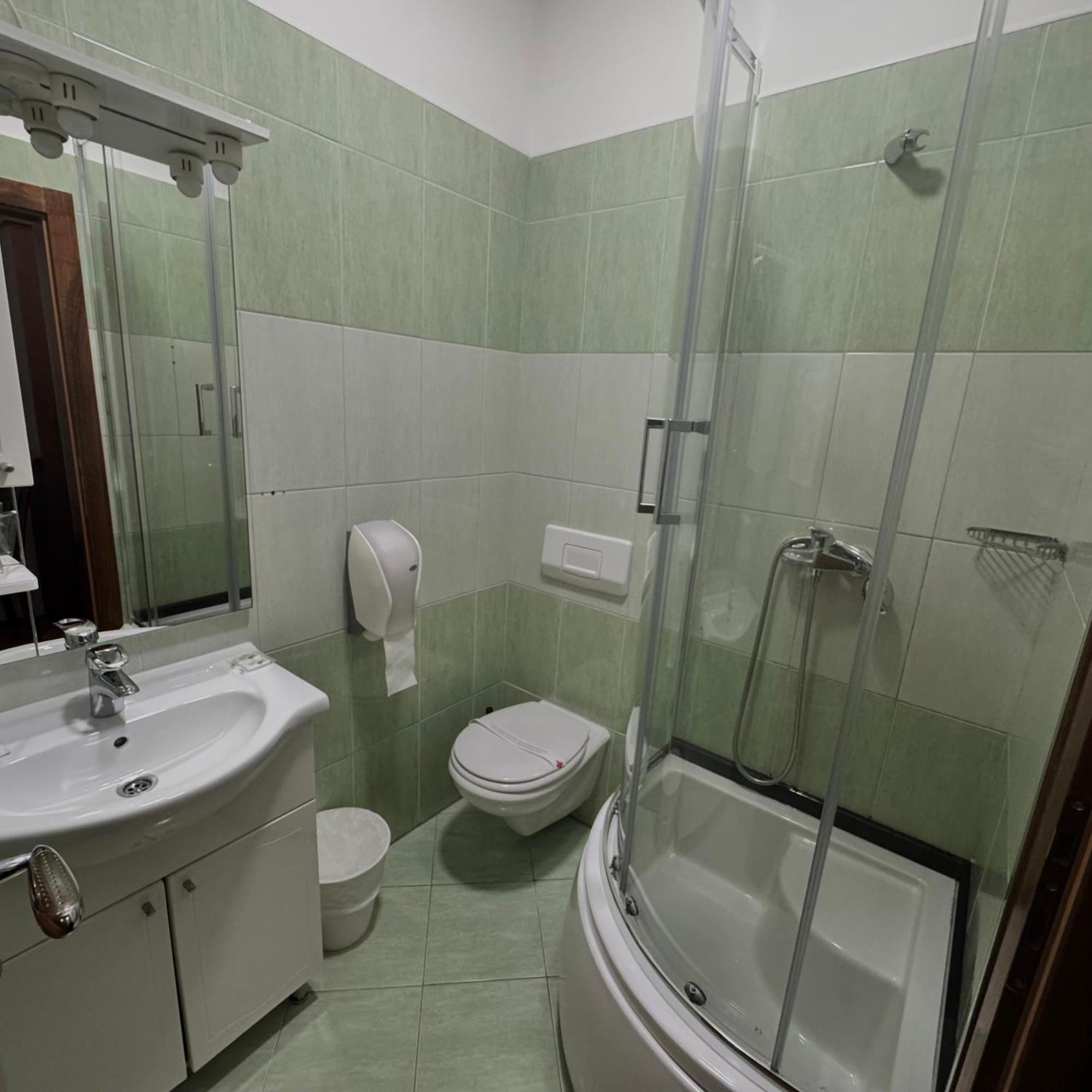 Hotel Paviljon Bihac Ngoại thất bức ảnh