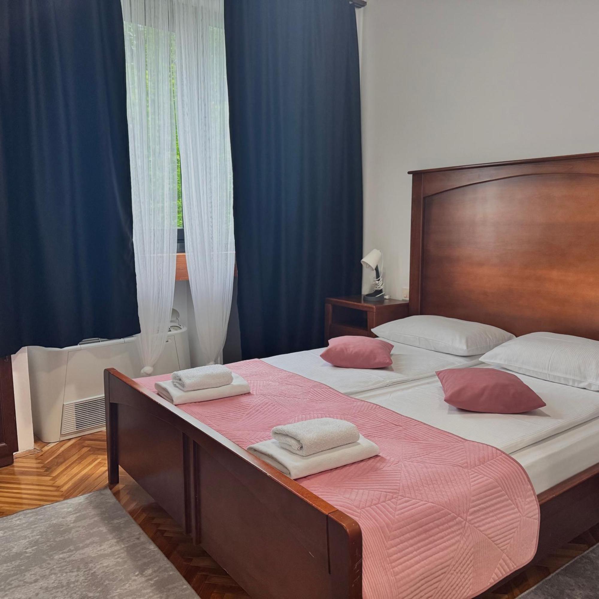 Hotel Paviljon Bihac Ngoại thất bức ảnh