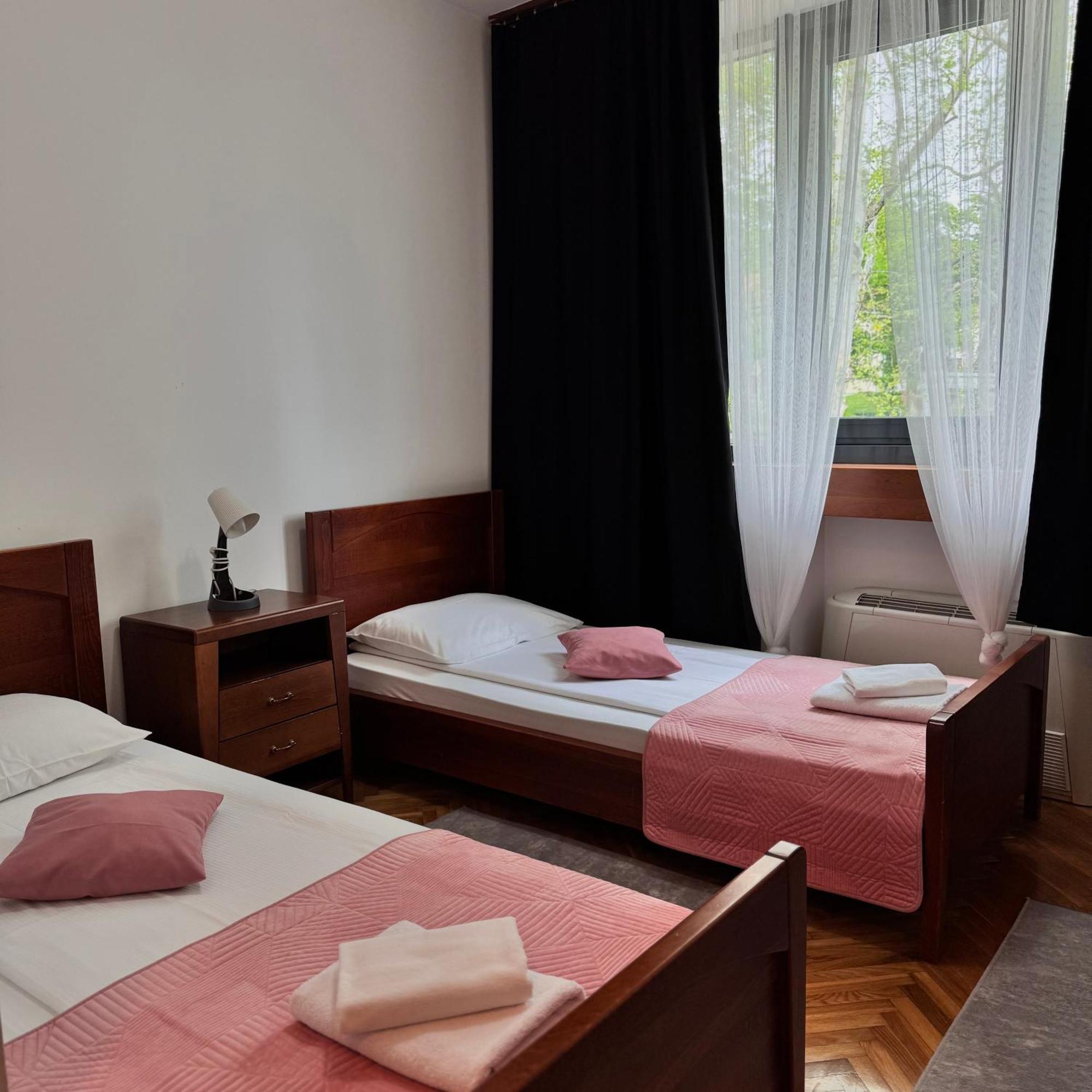 Hotel Paviljon Bihac Ngoại thất bức ảnh