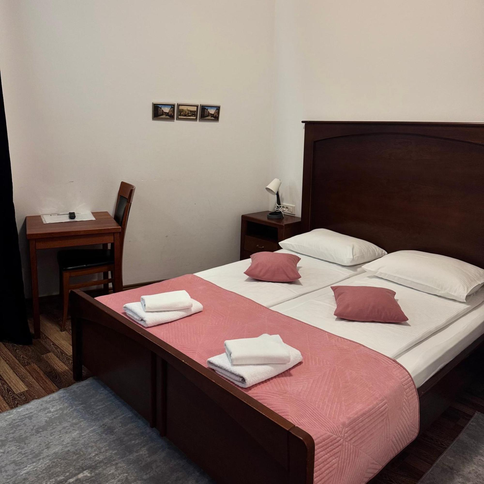 Hotel Paviljon Bihac Ngoại thất bức ảnh
